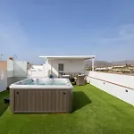 Terraza Mar Y Montana